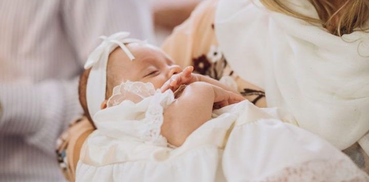 Glückwünsche zur Taufe von den Großeltern – Taufglückwünsche und besondere Worte